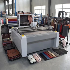 Automatic Feeding Conveyor Cutting Machine for Carpet Felt Trunk Liners Cargo Mats and Automotive Interior