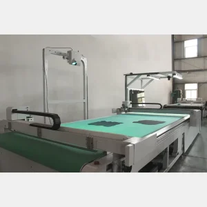 CNC Digital Automatic Leather Cutting Machine for Genuine and Artificial Leather, Shoes, and Bags