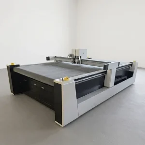 CNC Oscillating Knife Cutting Machine for Footwear and Bags, Leather, PU, EVA, and Fabric