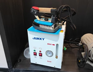 Model JK-6 Electric Portable Steam Iron with Thermostat and Solenoid Valve