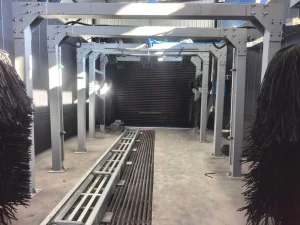 Tunnel Car Wash 15 Brushes with Water Recycling Plant and Pump Room Equipment Station
